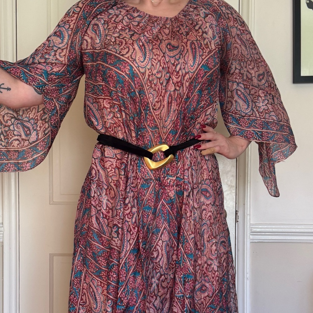 Vintage Suede Belt w funky Gold Buckle - Picture 2 of 8